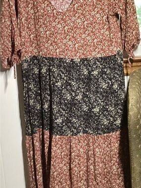 NATURAL LIFE Rust Floral & Black Speckled Tiered Maxi Dress